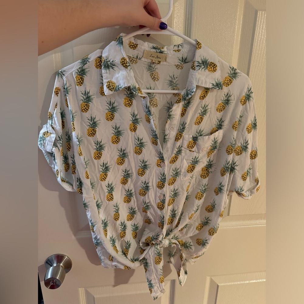 Pineapple short sleeveve shirt with tie in front